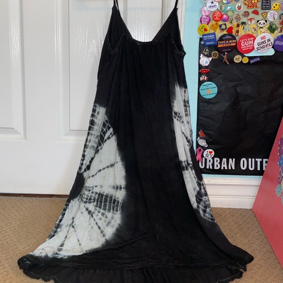 Black and white Raviya sundress - Picture 2 of 3
